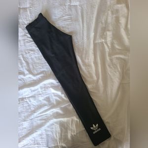 Adidas high waisted leggings Never worn